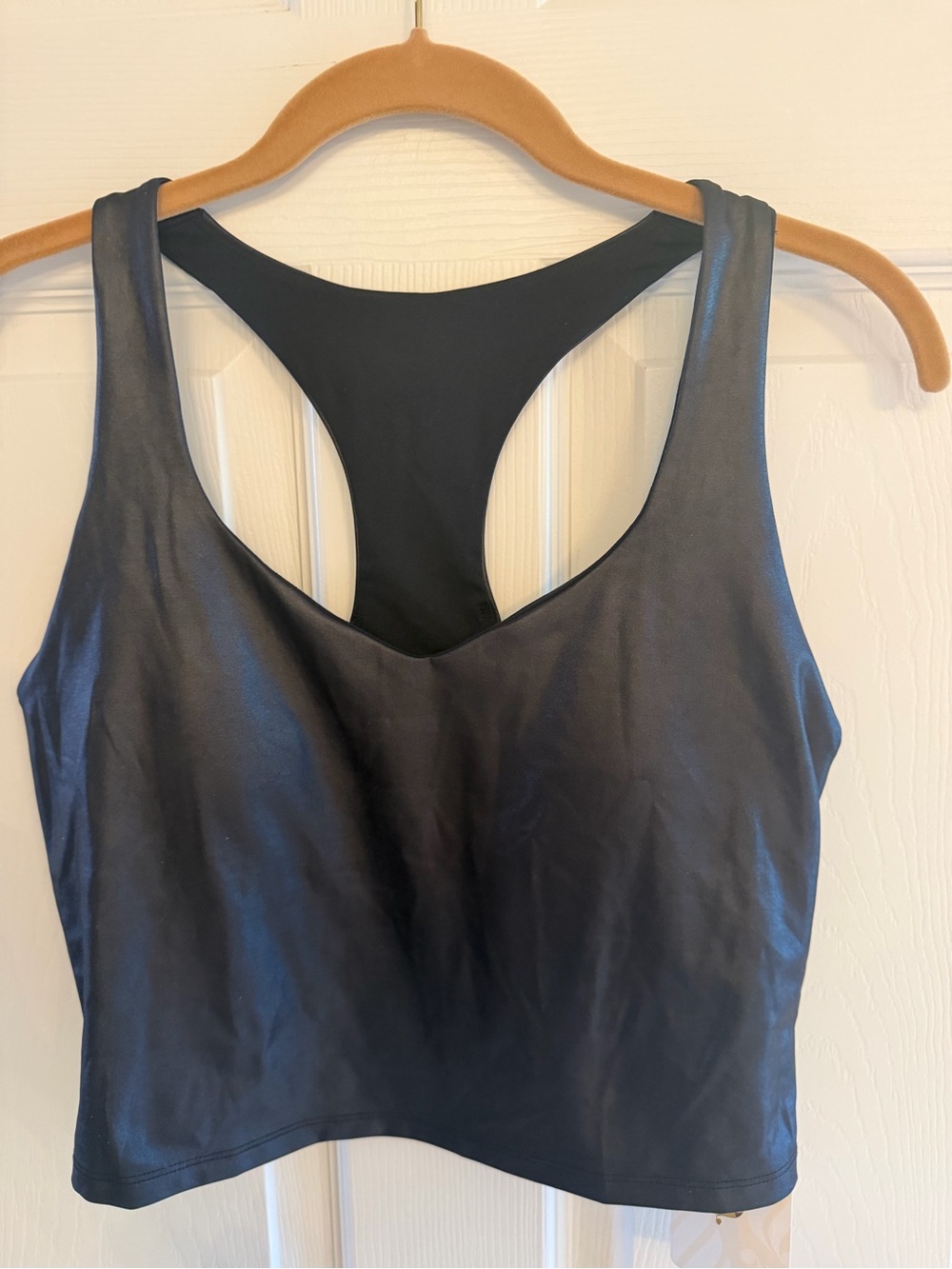 Fabletics Anywhere Shine Built-In Bra Tank Black Size M/8 NWT